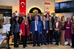  Kamu-Der'in ilk istişare toplantısı, Ankara Grand Dora Hotel'de büyük bir ihtişamla gerçekleşti.